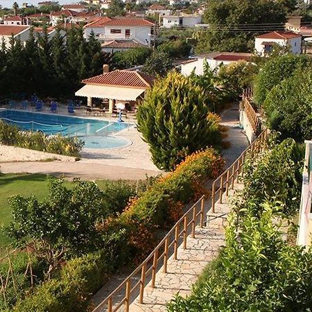 Il Villaggio Chrani Bagian luar foto