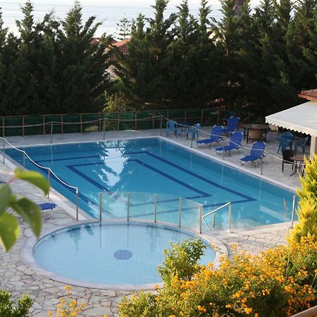 Il Villaggio Chrani Bagian luar foto
